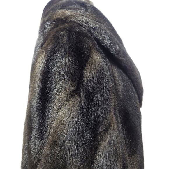 Dennis Basso Rich Chocolate Brown Luxury Faux Fur Winter Coat Size Medium - Picture 5 of 12